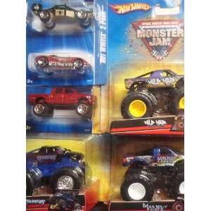 Hot Wheels Monster Jam 3 Trucks Maniac, Wild Hair, Predator with 3 