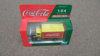 AHL DELICIOUS & REFRESHING Truck Coca Cola 164 C01011  
