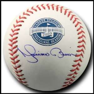  Signed Mariano Rivera Baseball   Official 2009 Yankee 