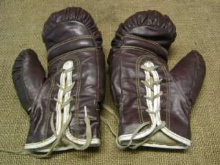 Vintage Childs Leather Boxing Gloves  Antique Old 6261  