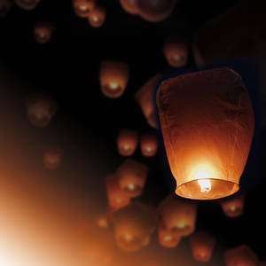  celebrations Traditional Chinese Thai Flying Glowing Sky Lanterns 