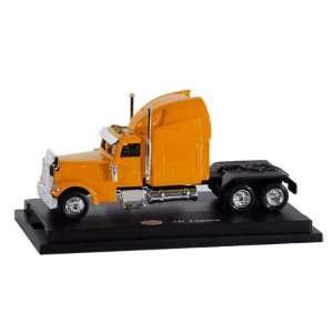  Model Power 20203 Freightliner Orange Toys & Games