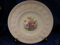 WELLESLEY Wedgewood Plate AL9460 ENGLAND floral pattern  