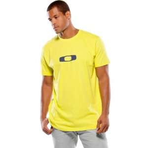 Oakley Square Me Mens Short Sleeve Fashion Shirt   Sulphur / Regular 