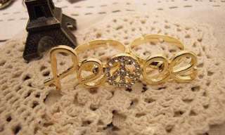 HOT Fashion Two Fingers Exquisite Crystal Golden Peace Sign Double 
