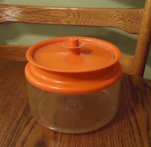 TUPPERWARE~Countertop canister~container ~2 1/4 C almond