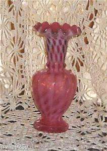 Fenton 6 Vase Cranberry Opalescent Diamond Optic 1990 91, Outstanding 
