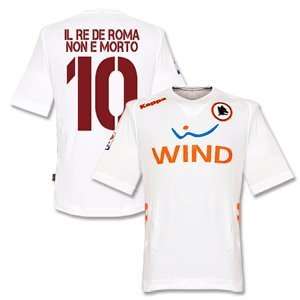 11 12 AS Roma Away Jersey + Il Re Di Roma Non E Morto 10  