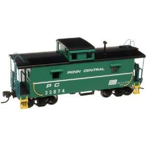  HO Trainman Cupola Caboose, PC #22839 Toys & Games