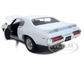 1969 PONTIAC GTO JUDGE WHITE 124 DIECAST CAR MODEL  