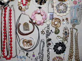 Huge Sale. Lot of 287 PCS Vintage Costume Jewelry. EXC Condition. No 