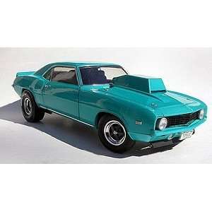  Supercar Collectibles 118 1969 Camaro SS 427 turquoise 