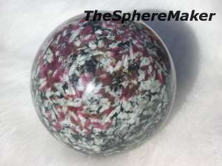 Click at the image on the right to see other fabulous gemstone spheres 