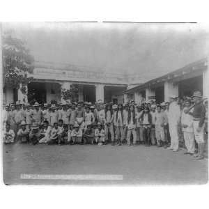   Philippine Insurrection,Filipino prisoners,Cavite,1899