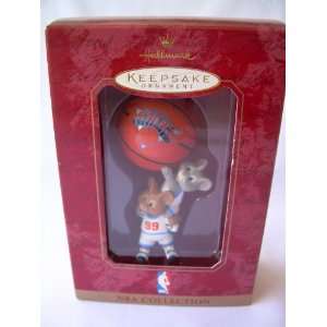   1999 Hallmark Ornament NBA Collection New York Knicks 