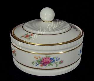   China Vintage ROSE J300 Covered Candy or Powder Box Mint 2150  
