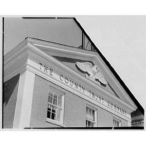Photo County Trust Company, Yonkers, New York. Eagle in pediment II 
