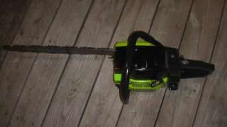 POULAN FORESTER 2800 CHAIN SAW GAS POWERED WITH BAR AND CHAIN  
