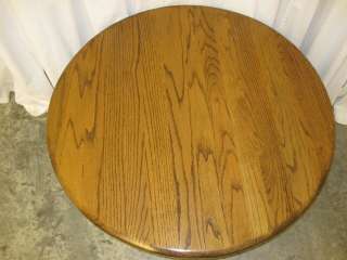 Vintage Round Dark Oak Coffee Table in Mint Condition Pedestal Style w 