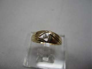   weighs approximate .08C SI/I clarity. I/J color. Ring weighs 3.8 grams