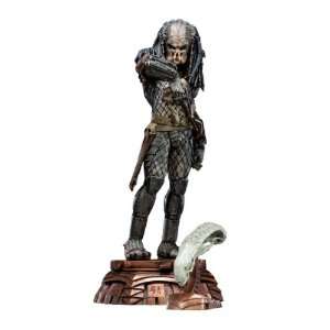  Elder Predator Statue (Sideshow Exclusive) Toys & Games