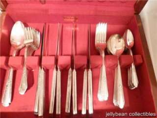 44 Pieces Wm Rogers IS Silverplate Flatware Set with Case  
