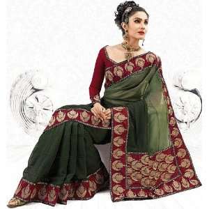  Trekking Green Wedding Sari with Wide Embroidered Patch 