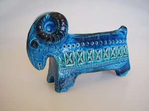 Rimini blue ram figurine, Aldo Londi for Bitossi, Italy  