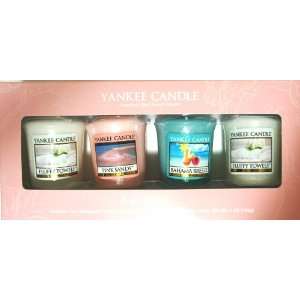 Yankee Candle Box Set (Box of FOUR MINI CANDLES  TWO FLUFFY TOWELS 