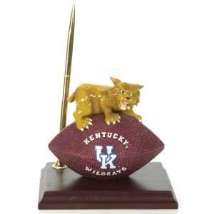  Kentucky Wildcats NCAA Mascot Desk Pen & Clock Set (6.5 