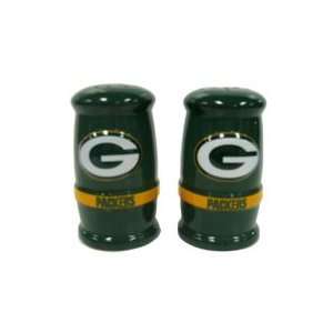 Green Bay Packers Sculpted Ceramic Salt & Pepper Shakers