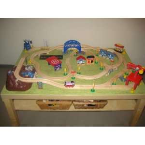  Kid Kraft Construction Theme 70 Piece Train Set Toys 