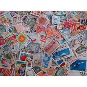  1,000 Different Worldwide Stamps 