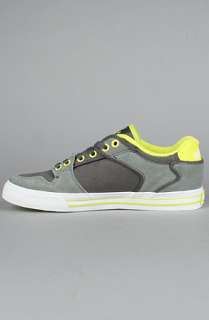 SUPRA The Vaider Low Max Pack Sneaker in Grey Suede with Neon Accents 
