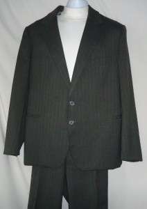 Mens Gray Wool Blend Suit Size 44R  