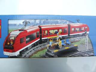 Lego City, Passenger Train, 7938, 669 lego pieces   NEW  