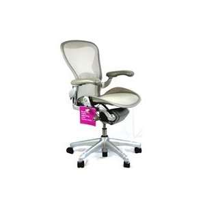  Aeron Chair by Herman Miller   Fully Adjustable model 