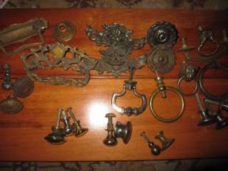 ANTIQUE/VINTAGE LOT OF ORNATE DRAWER PULLS HANDLES HARDWARE  