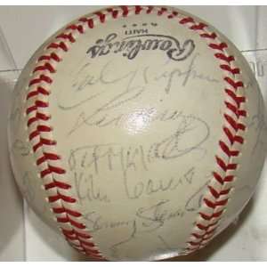 Signed Eddie Murray Baseball   1979 W S Team 24   Autographed 