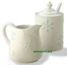 Adorable Snowflake Ceramic Creamer & Sugar Bowl Set New in Box RETIRED 