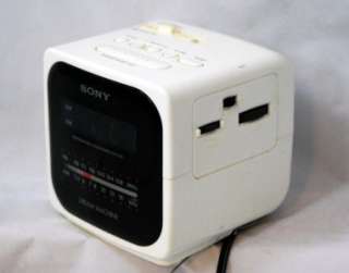 Vintage Sony Dream Machine White Digicube Cube Clock Radio ICF C122 