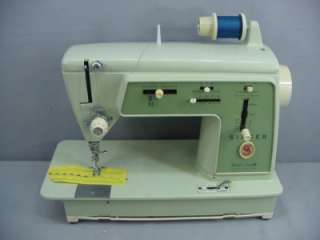 Singer 606 Touch & Sew Sewing Machine  