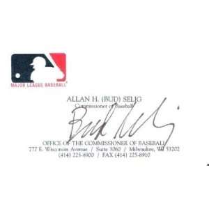  ALAN H. (BUD) SELIG Signed Business Card 3.5 x 2   Signed 