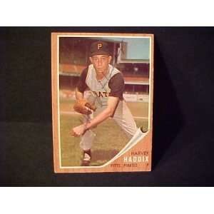Harvey Haddix Pittsburgh Pirates #67 1962 Topps Autographed Baseball 