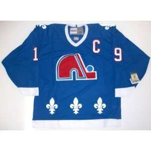 Joe Sakic Quebec Nordiques Vintage Ccm Jersey XX Large   Sports 