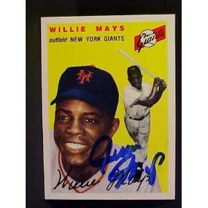 Willie Mays New York Giants #90 1954 Topps Archives Signed Autographed 