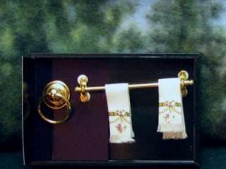   Paper on Stand, Towel & Rod Set w Guest Towels in Victorian Rose