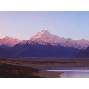  and Mount Cook, Southern Alps, Canterbury, South Island, New Zealand 