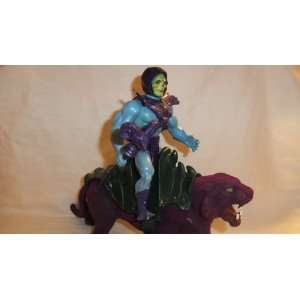 HE MAN MASTERS OF THE UNIVERSE PANTHOR CAT AND SKELETOR ACTION FIGURE 