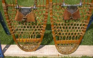 VINTAGE ANTIQUE BEAR PAW Snowshoes 28x13 LUND 1947  